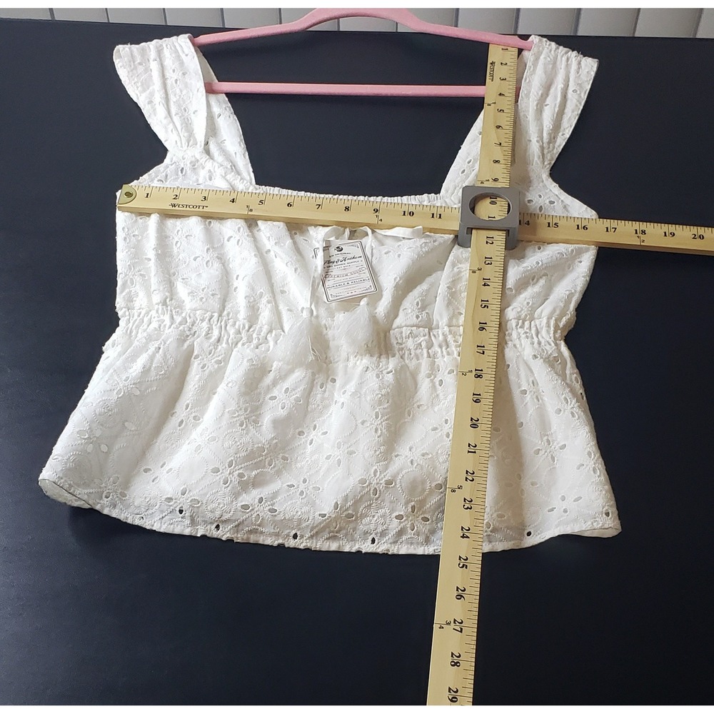Flag & Anthem White Eyelet Peplum Blouse Top Tassel Tie L Cottagecore Milkmaid - Picture 11 of 13